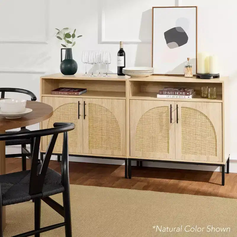 Mobiletto ad arco a 2 ante in rattan Best Choice Products, credenza, buffet, con foro passacavi, ripiano regolabile