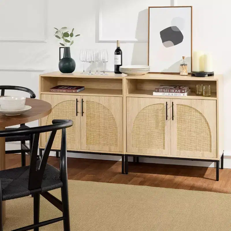 Mobiletto ad arco a 2 ante in rattan Best Choice Products, credenza, buffet, con foro passacavi, ripiano regolabile