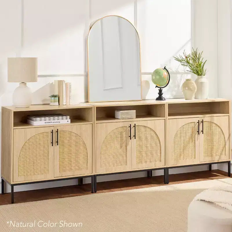 Mobiletto ad arco a 2 ante in rattan Best Choice Products, credenza, buffet, con foro passacavi, ripiano regolabile