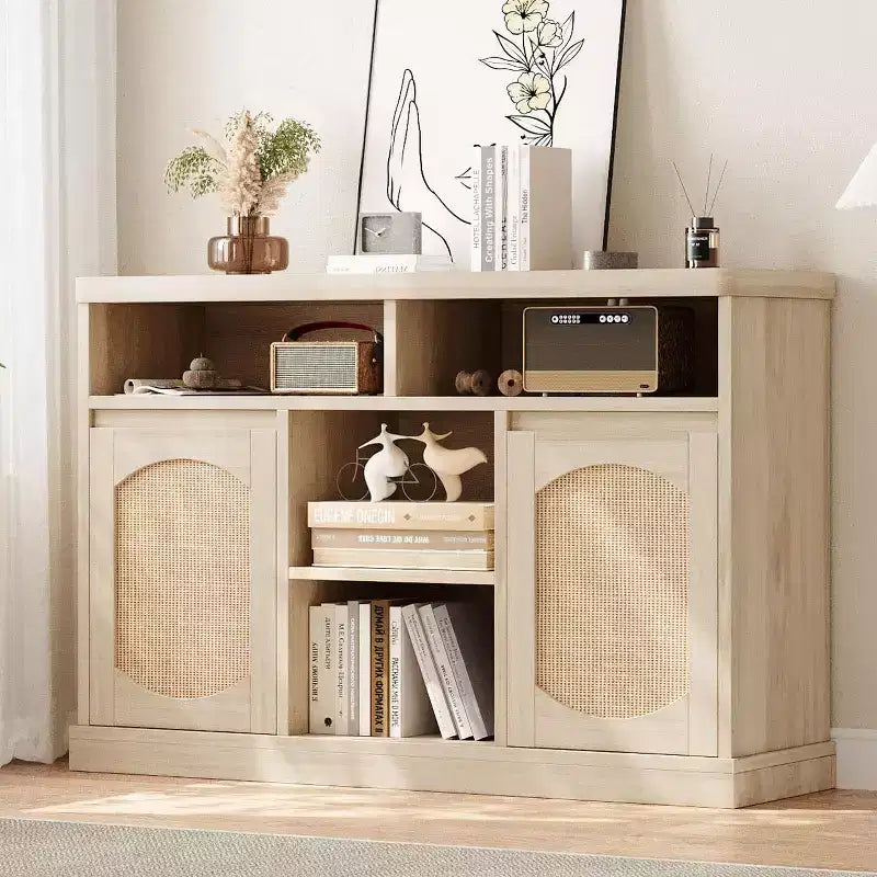 Buffet en rotin avec rangement - Desserte de rangement 47", 2 portes en rotin, accents en bois naturel, pour bar à café, cuisine, salle à manger ou salon