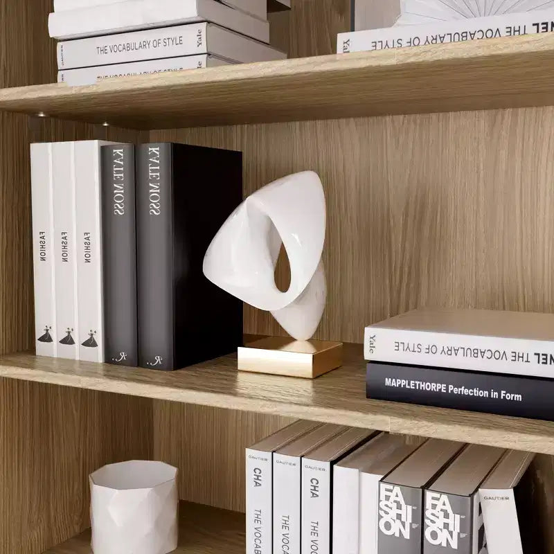 Mobile e credenza impilabili in legno massello con ripiani regolabili