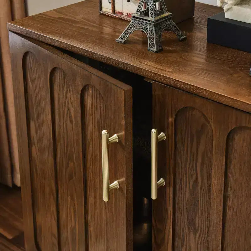 MAYEERTY Madia a Credenza Scanalata con Ripiani, Gambe in Legno Massiccio, per Soggiorno Sala da Pranzo