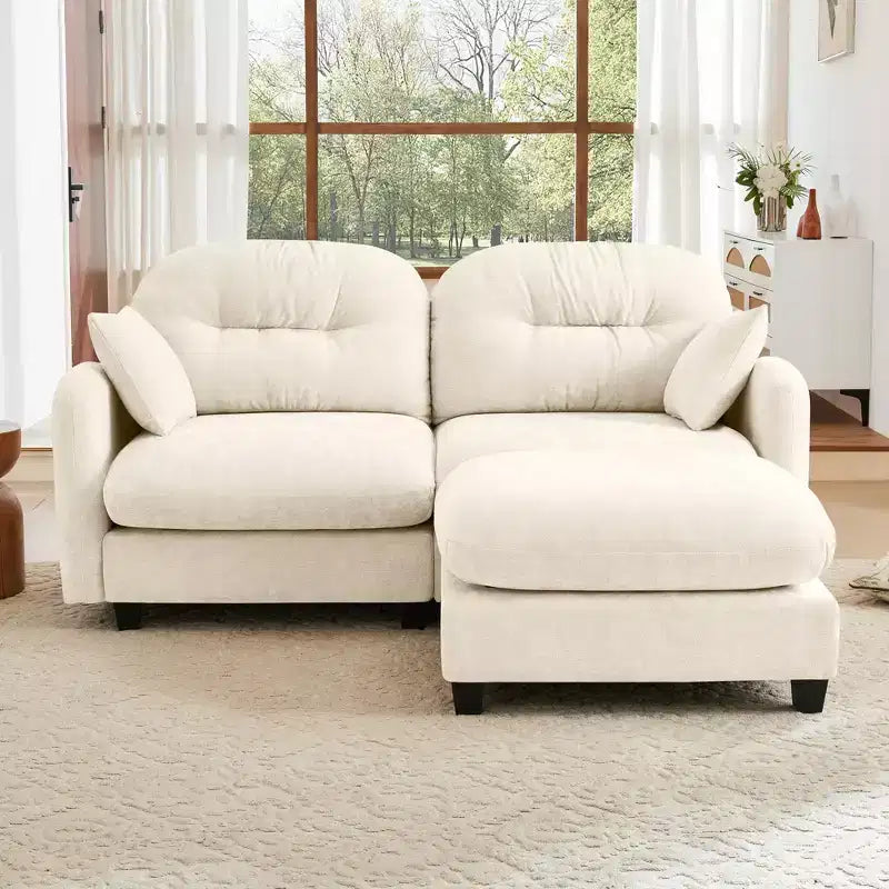 Divano sezionale a L 74 Beige Cloud con pouf in morbido tessuto ciniglia e schiuma ad alta densità per salotti