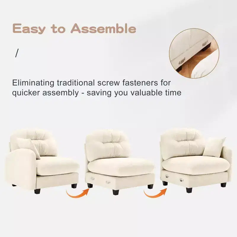 Divano componibile a L a 3 posti in tessuto ciniglia beige con pouf per soggiorno