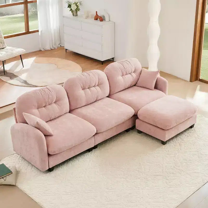 Divano componibile a L a 3 posti in tessuto ciniglia beige con pouf per soggiorno