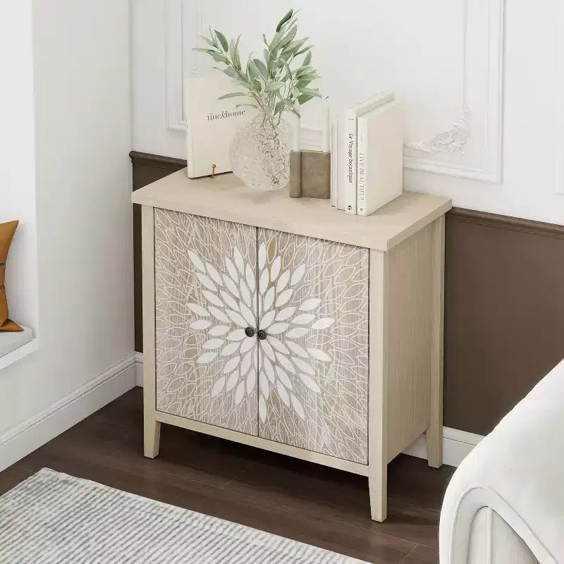 Mobile Buffet Moderno Okak, Mobile Contenitore con Quattro Ante Intagliate, Credenza per Cucina, Sala da Pranzo, Ingresso