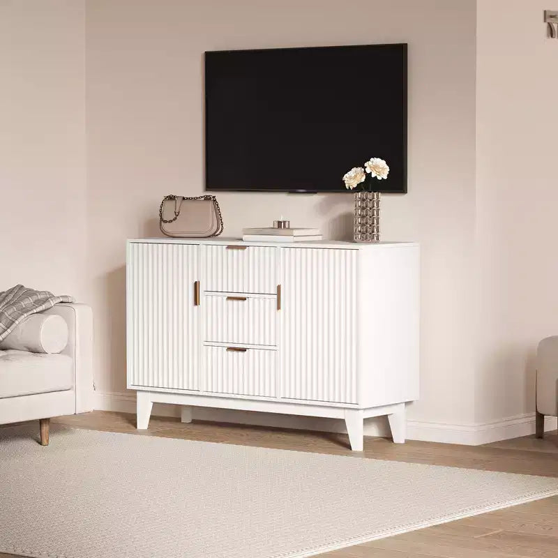 CuisinSmart 47,2 Credenza Moderna con Scanalature, Armadietto Contenitore in Legno con 3 Cassetti, 2 Ante e Ripiani Regolabili per Soggiorno Cucina