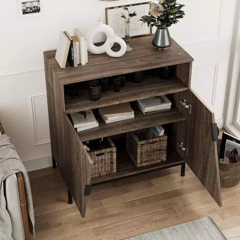 Madia con sportelli, Credenza a buffet moderna in legno autoportante