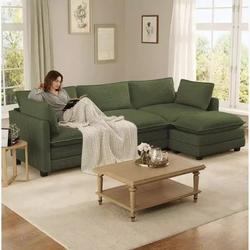 Divano componibile a L Hyleory Cozy Corduroy con poggiapiedi mobile - Tocco Morbido, Design Salvaspazio