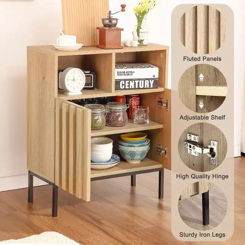 23.6 Credenza scanalata con armadietto contenitore, credenza buffet con anta a pannelli scanalati e gambe in metallo