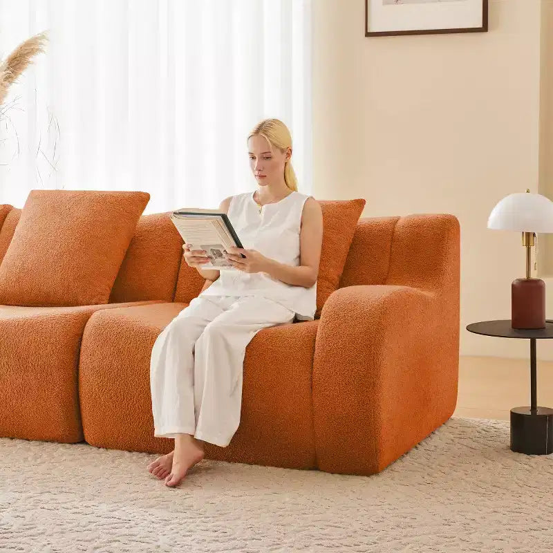 Divano Sezionale Modulare Moderno con Bracciolo Curvo, Divano Cloud a 3 Posti con Seduta Profonda in Tessuto Teddy per Soggiorno e Camera da Letto, Nessun Montaggio-Panipeachy
