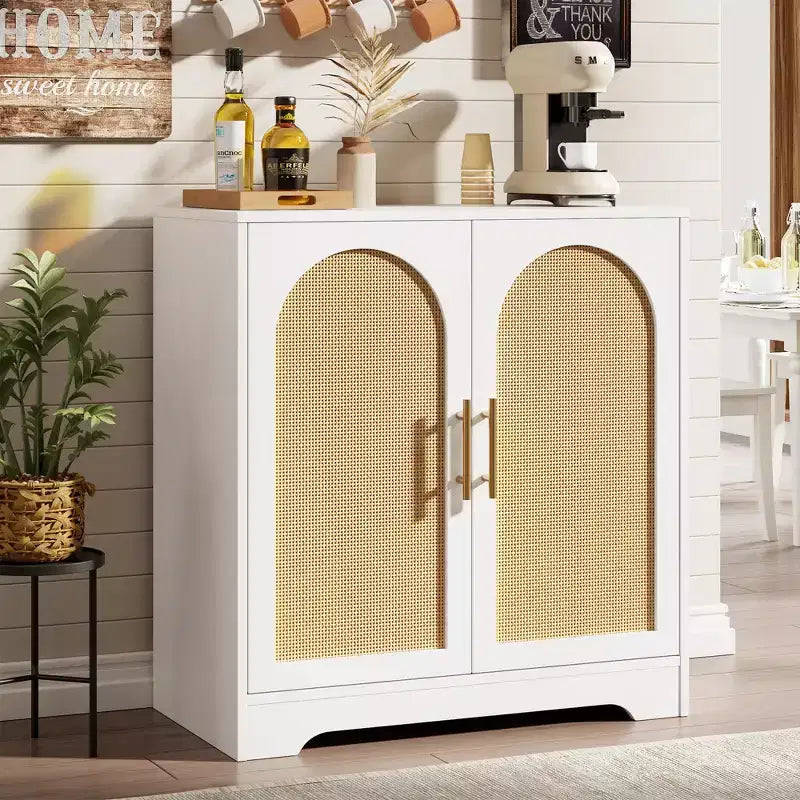 Mobiletto da caffè Boho da 30 pollici – Ante in rattan naturale, gambe in legno massello, maniglia in metallo, porta TV/credenza da 26.9 pollici di altezza per soggiorno e sala da pranzo