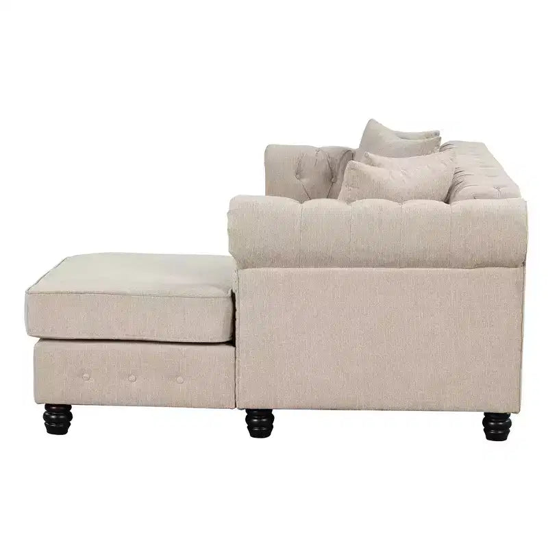 Divano angolare a L Chesterfield 3 posti per soggiorno con chaise longue reversibile 4 cuscini Beige-Morden Fort