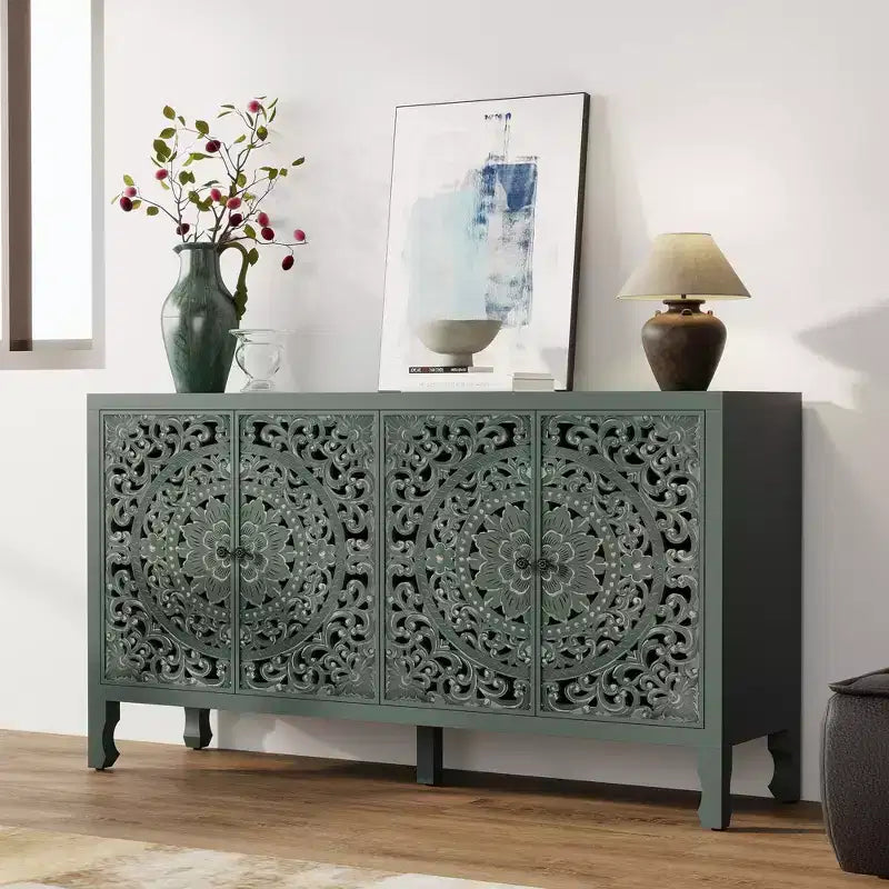 Credenza Buffet con Mobile Contenitore, Mobile Contenitore Effetto Invecchiato con 4 Ante Intagliate e Ripiano Regolabile, Credenze Buffet Laterali in Legno