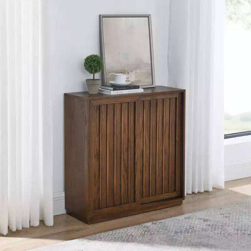 Credenza con ante scorrevoli, Mobile dispensa vintage con 2 ante scorrevoli e listelli in legno, Armadietto per ingresso, soggiorno, corridoio