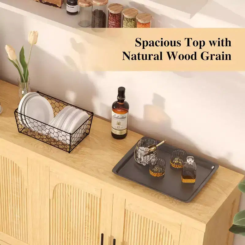 Madia Credenza a 4 Ante da 71 pollici, Mobile Contenitore Scanalato con Gestione Cavi e Ripiani Regolabili, Tavolo Buffet per Cucina