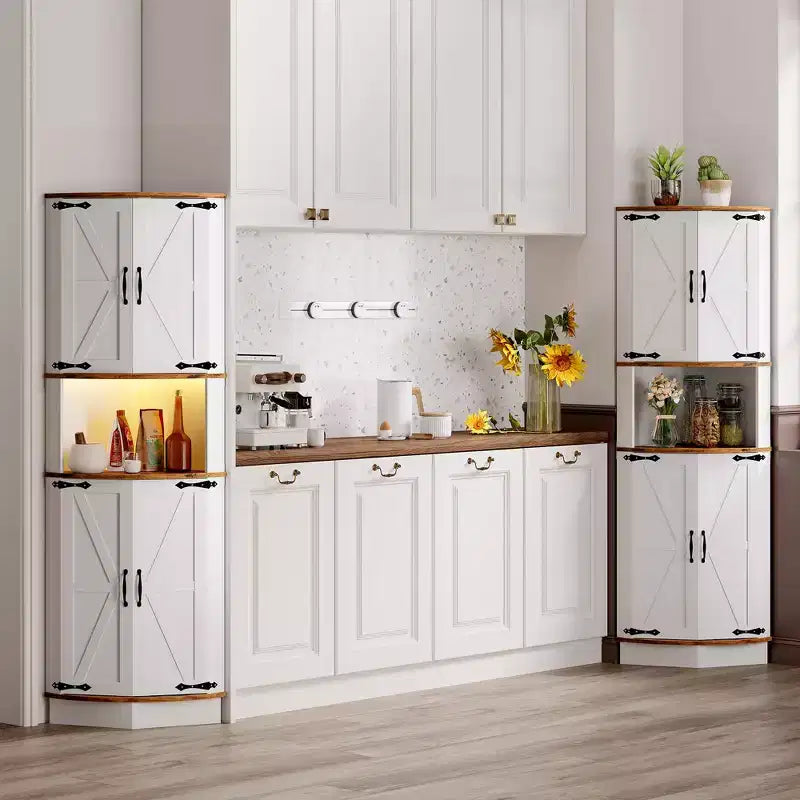 64,6 Mobile angolare stile rustico con luce, 4 ante a granaio e 5 ripiani, soluzione autoportante per bagno, cucina, soggiorno o bar