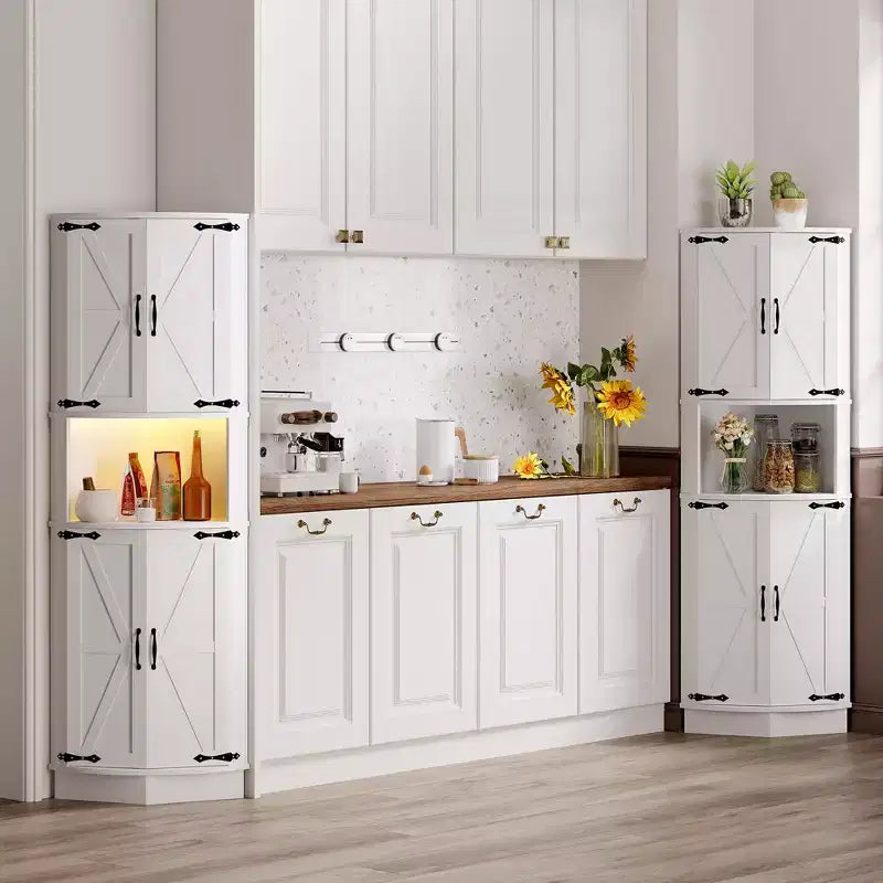 64,6 Mobile angolare stile rustico con luce, 4 ante a granaio e 5 ripiani, soluzione autoportante per bagno, cucina, soggiorno o bar