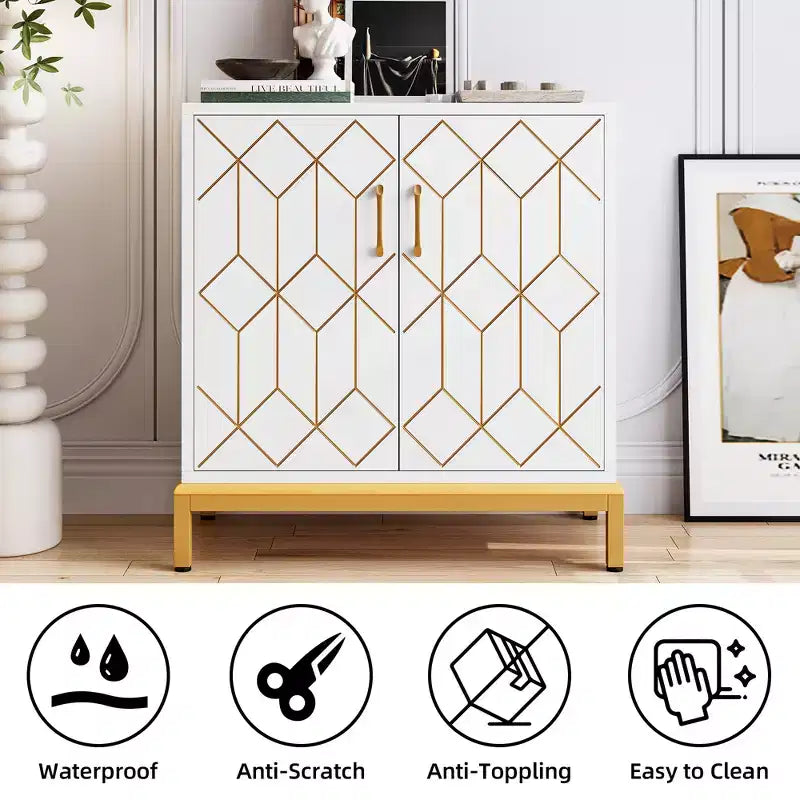 Madia moderna con ante e ripiani regolabili, Credenza autoportante con design a linea dorata per soggiorno o ufficio