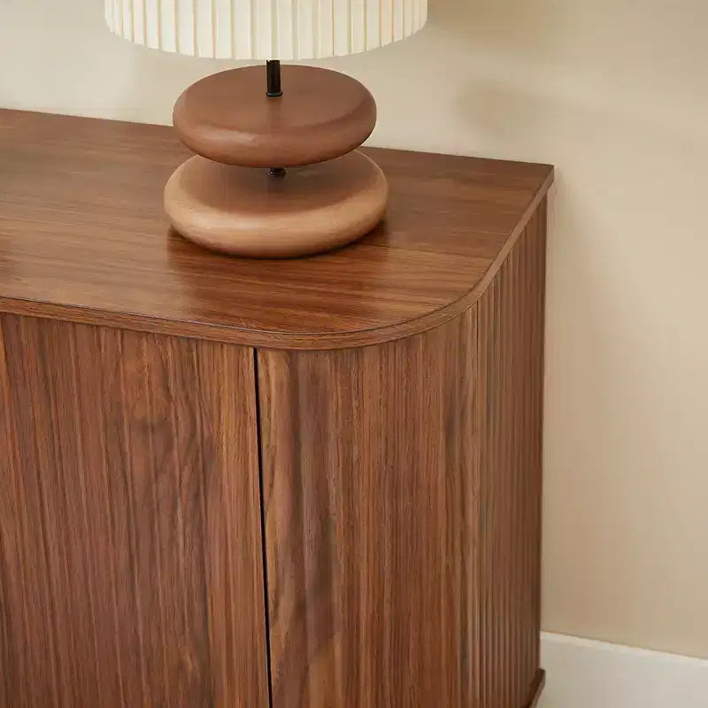JVNOXK Mobile contenitore credenza porta TV con motivo a onde, armadietto a buffet in legno a strisce verticali per ingresso. Noce