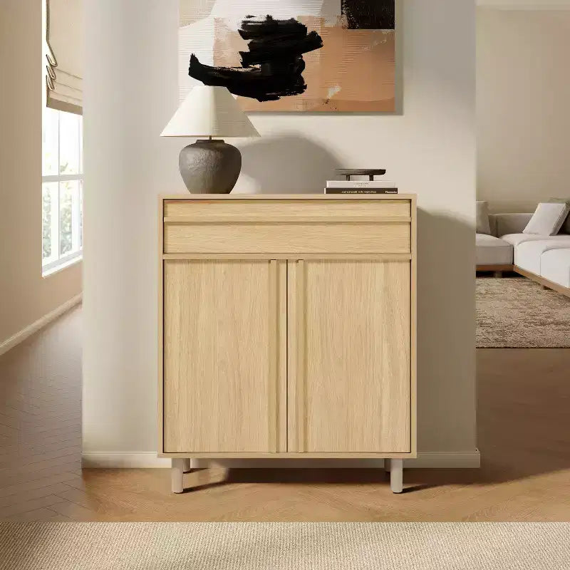 LuxenHome Petit buffet de rangement de 80 cm, Armoire d'appoint chêne pour salon, salle à manger ou entrée Chêne noisetier