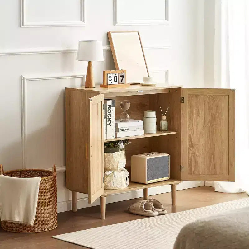Mobiletto in Rattan, Mobile Contenitore in Rattan con 2 Ante Magnetiche e Ripiani Regolabili, Credenza a Buffet per Corridoio, Ingresso