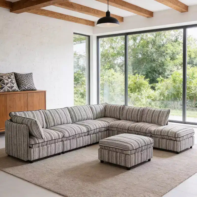 Divano componibile a U GDFStudio Jeju Modular 8 pezzi, rivestito con contenitore, 317,5 x 236 cm, con pouf