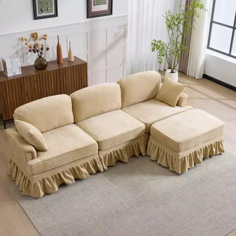GDFStudio Divano Sezionale Moderno Hiroto a 4 Pezzi in Legno e Ciniglia con Gonna Rimovibile a Pieghe Arricciate e Braccioli Svasati