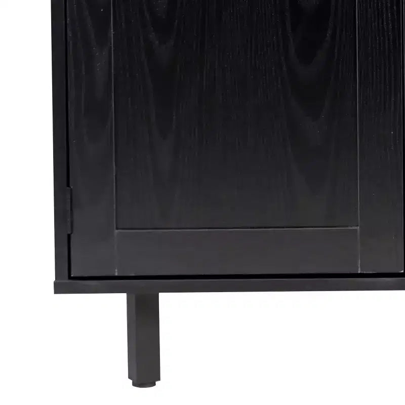 Meuble bar et bahut classique Emma et Oliver avec armoire à porte simple de style Shaker avec rangement pour verres suspendu et étagères ouvertes pour bouteilles