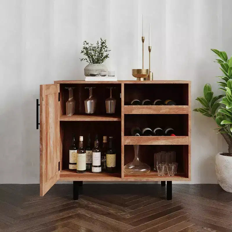 Meuble bar et bahut classique Emma et Oliver avec armoire à porte simple de style Shaker avec rangement pour verres suspendu et étagères ouvertes pour bouteilles