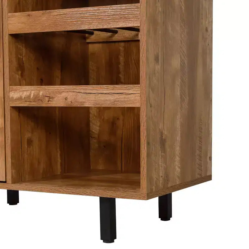 Meuble bar et bahut classique Emma et Oliver avec armoire à porte simple de style Shaker avec rangement pour verres suspendu et étagères ouvertes pour bouteilles