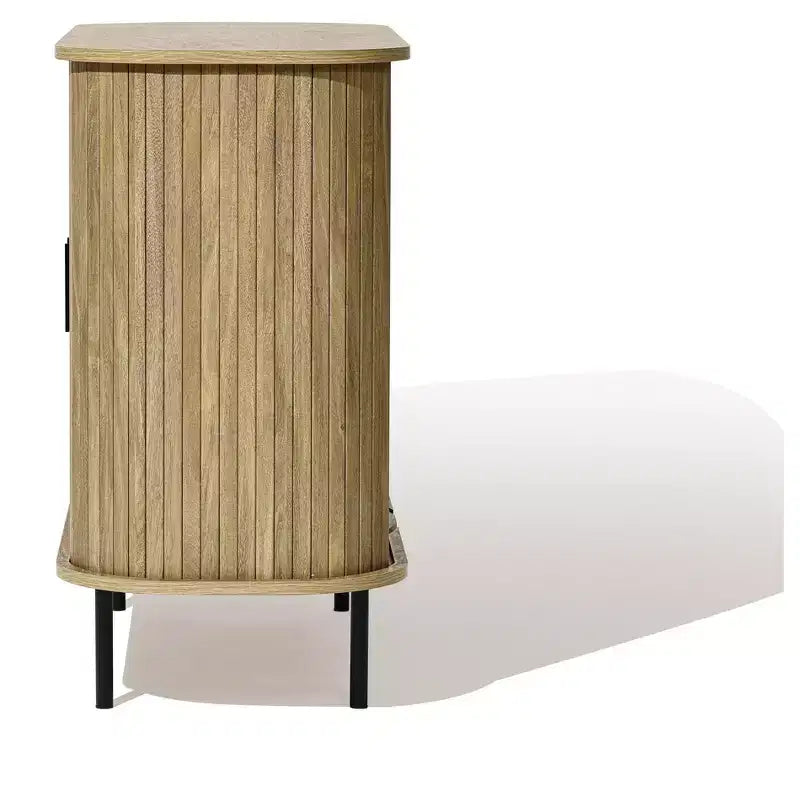 Credenza Buffet LuxenHome con Ante Scorrevoli in Doghe e Ripiano, Mobiletto Accento a 2 Ante Moderno di Metà Secolo, 35 Pollici, Rovere