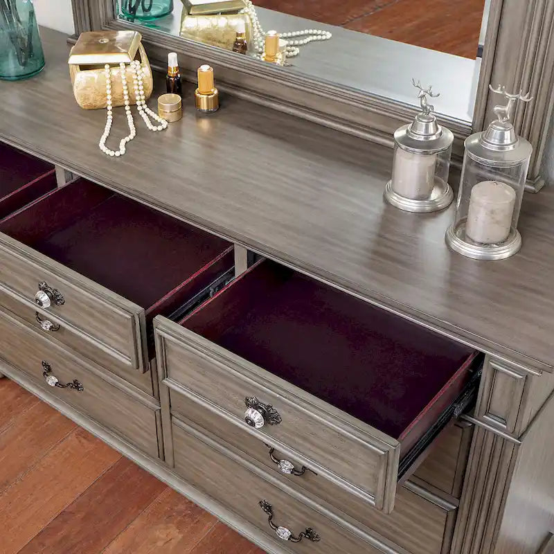 Vame Traditional 2-piece 9-Drawer Dresser and Mirror Set by Furniture of America